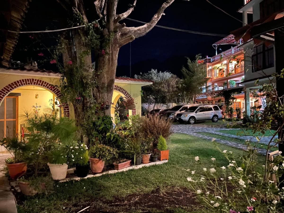 Villas Jabel Tinamit Панахачел Екстериор снимка